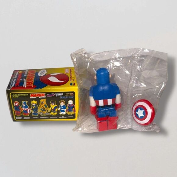 Medicom Marvel Series 4 S4 Kubrick "Captain America" 2004 - Picture 2 of 8